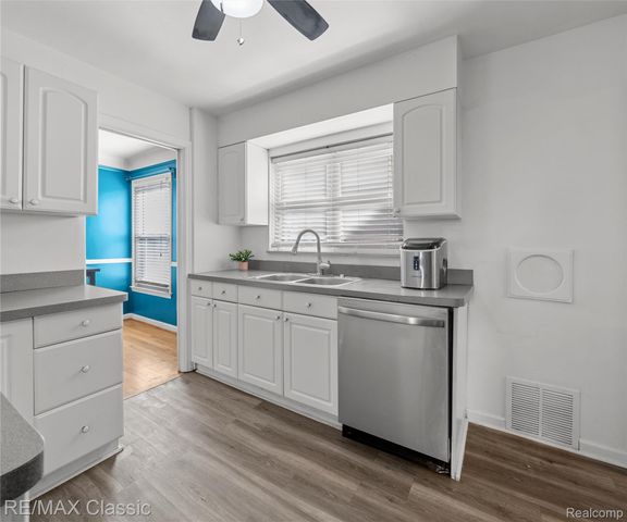 3446 Chestnut Street, Dearborn, MI 48124