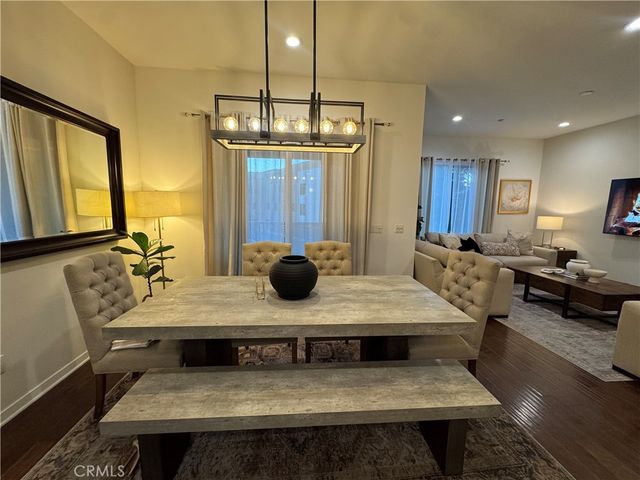21 Gramercy 218, Irvine, CA 92612