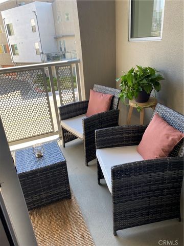21 Gramercy 218, Irvine, CA 92612