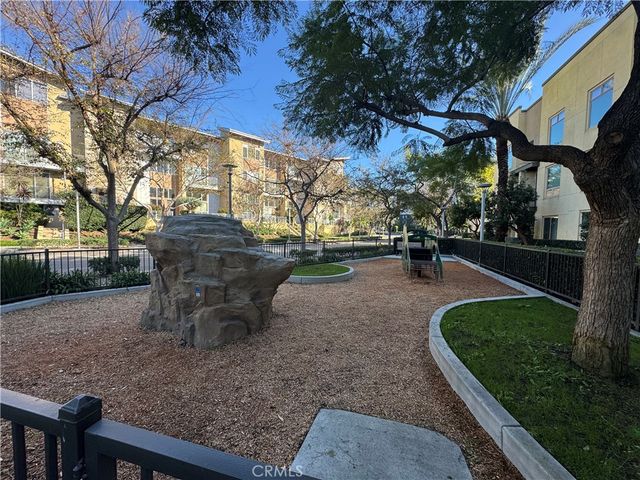21 Gramercy 218, Irvine, CA 92612