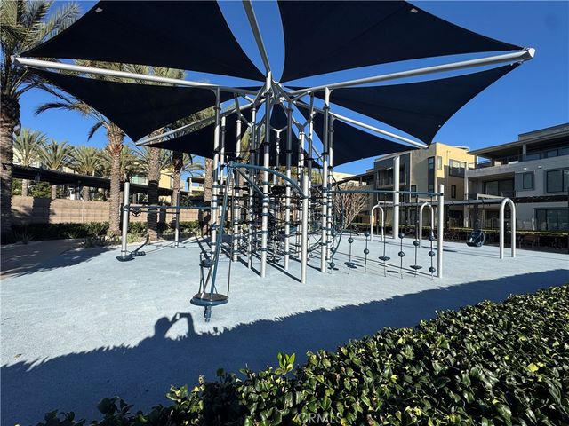21 Gramercy 218, Irvine, CA 92612