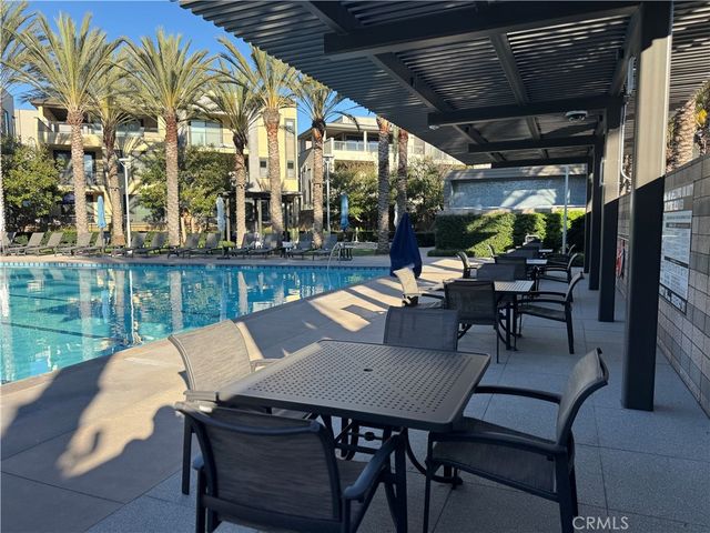 21 Gramercy 218, Irvine, CA 92612
