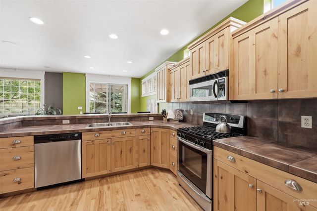 4695 W Farm View Dr., Boise, ID 83714