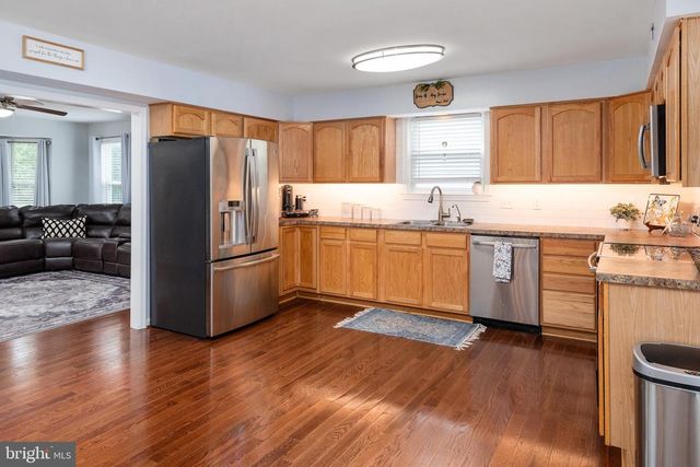 1240 HAWTHORNE ST, Shady Side, MD 20764