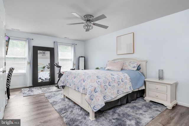 1240 HAWTHORNE ST, Shady Side, MD 20764