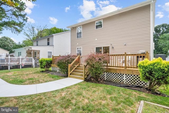 1240 HAWTHORNE ST, Shady Side, MD 20764