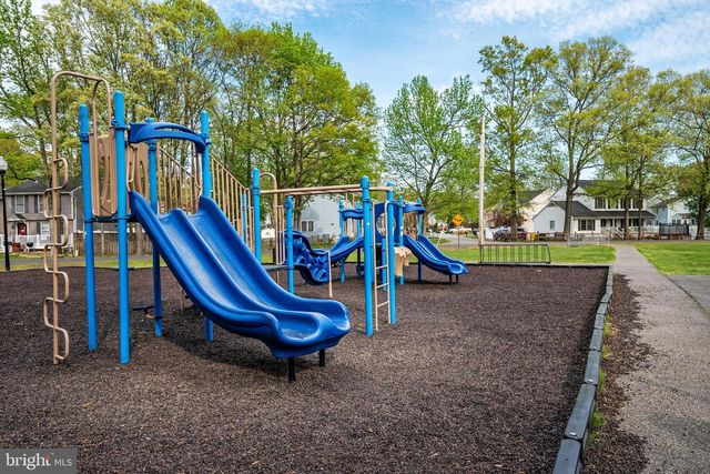 1240 HAWTHORNE ST, Shady Side, MD 20764