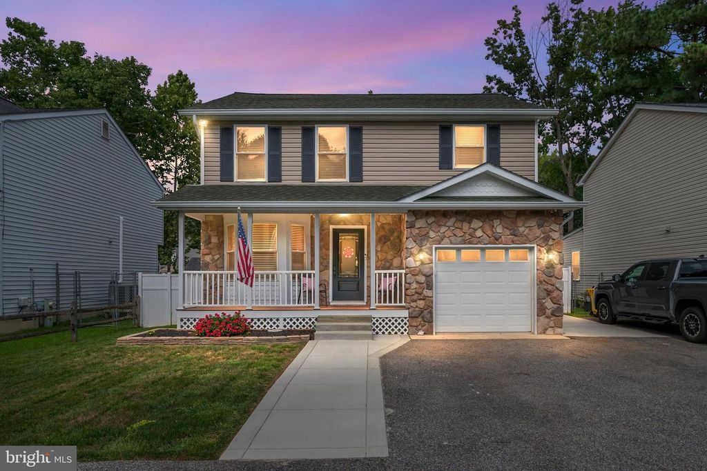 1240 HAWTHORNE ST, Shady Side, MD 20764