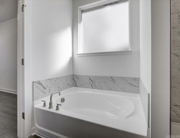 400 Lainey Lane, Maumelle, AR 72113