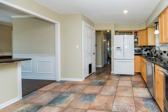 2301 RIDGEFIELD RD, Columbia, MO 65203