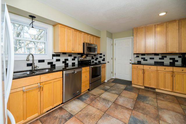 2301 RIDGEFIELD RD, Columbia, MO 65203