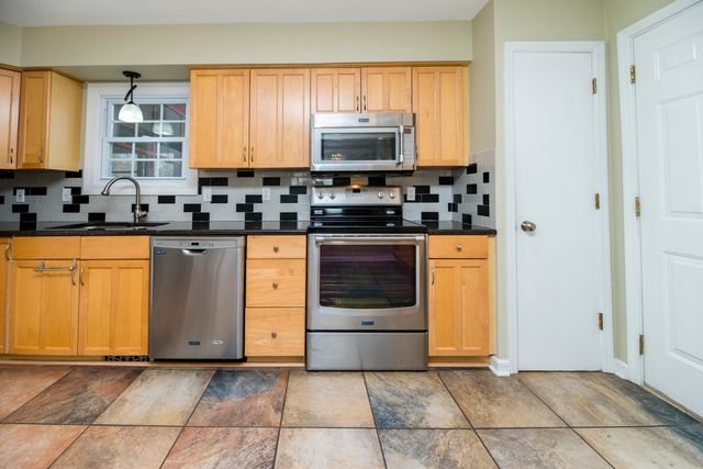 2301 RIDGEFIELD RD, Columbia, MO 65203