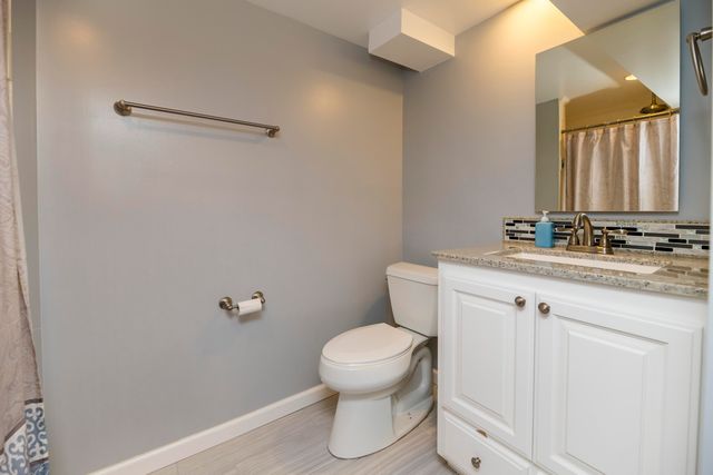 2301 RIDGEFIELD RD, Columbia, MO 65203