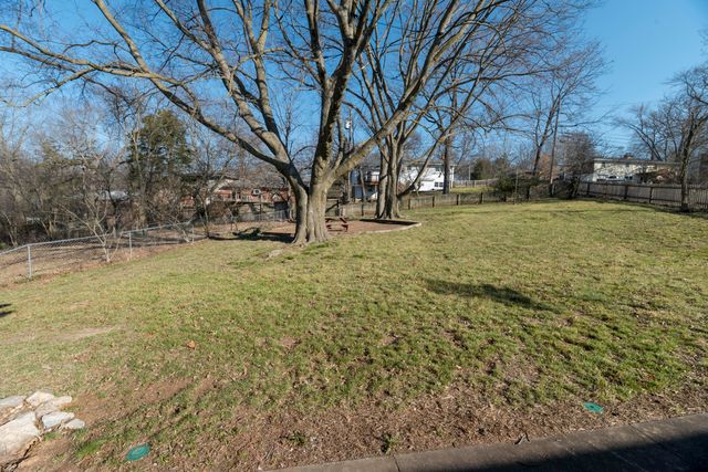 2301 RIDGEFIELD RD, Columbia, MO 65203