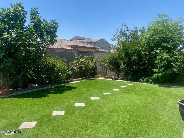 1381 E Scorpio Place, Chandler, AZ 85249