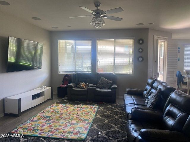 1381 E Scorpio Place, Chandler, AZ 85249