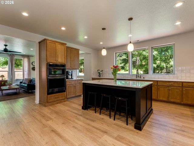 108 LILY Ln, Castle Rock, WA 98611