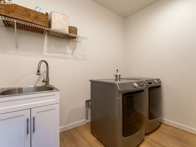 108 LILY Ln, Castle Rock, WA 98611