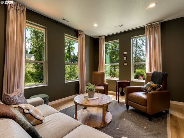 108 LILY Ln, Castle Rock, WA 98611