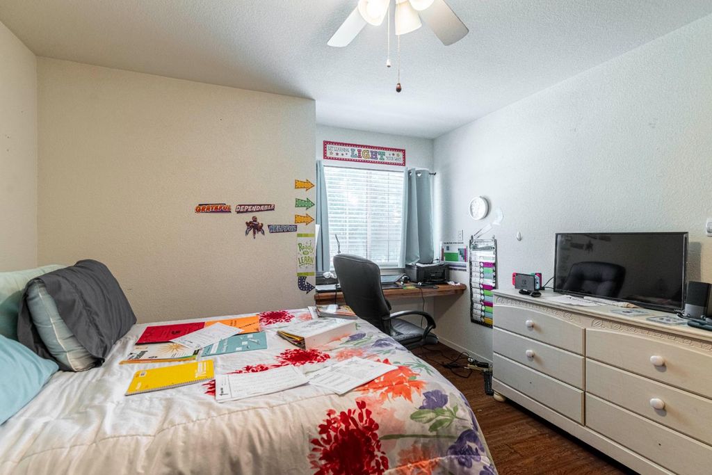 Image 14 of property listing at 12847 Road 34 1/2, Madera, CA 93636