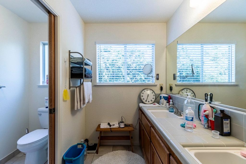 Image 23 of property listing at 12847 Road 34 1/2, Madera, CA 93636