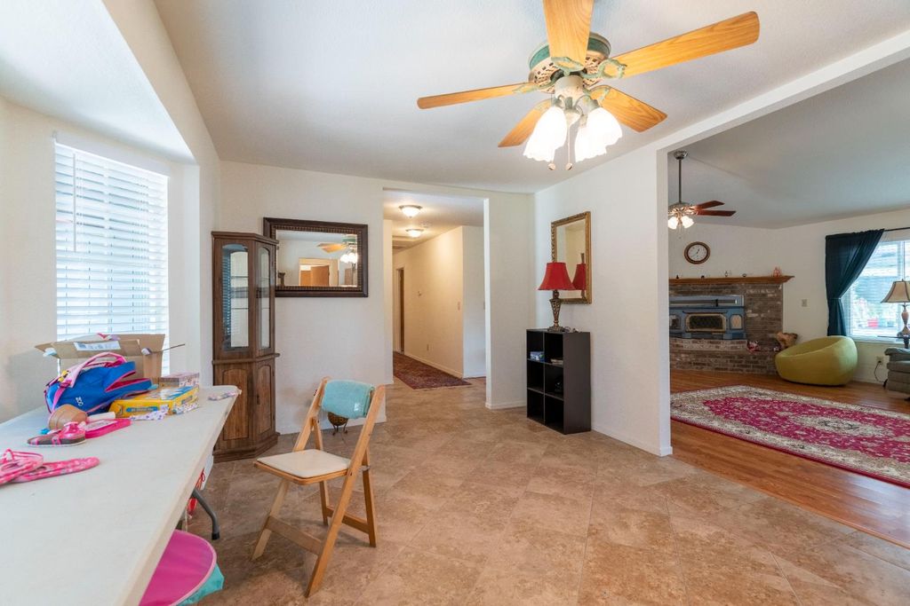 Image 26 of property listing at 12847 Road 34 1/2, Madera, CA 93636