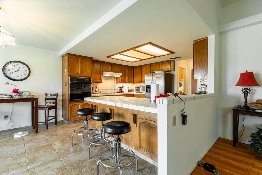 Image 38 of property listing at 12847 Road 34 1/2, Madera, CA 93636