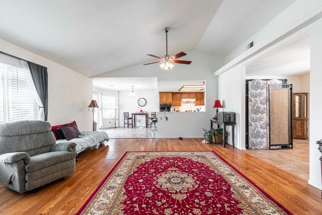 Image 44 of property listing at 12847 Road 34 1/2, Madera, CA 93636