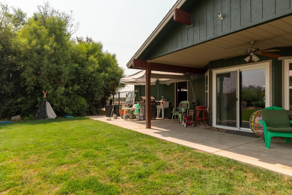 Image 49 of property listing at 12847 Road 34 1/2, Madera, CA 93636