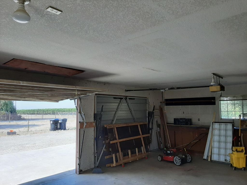 Image 5 of property listing at 12847 Road 34 1/2, Madera, CA 93636