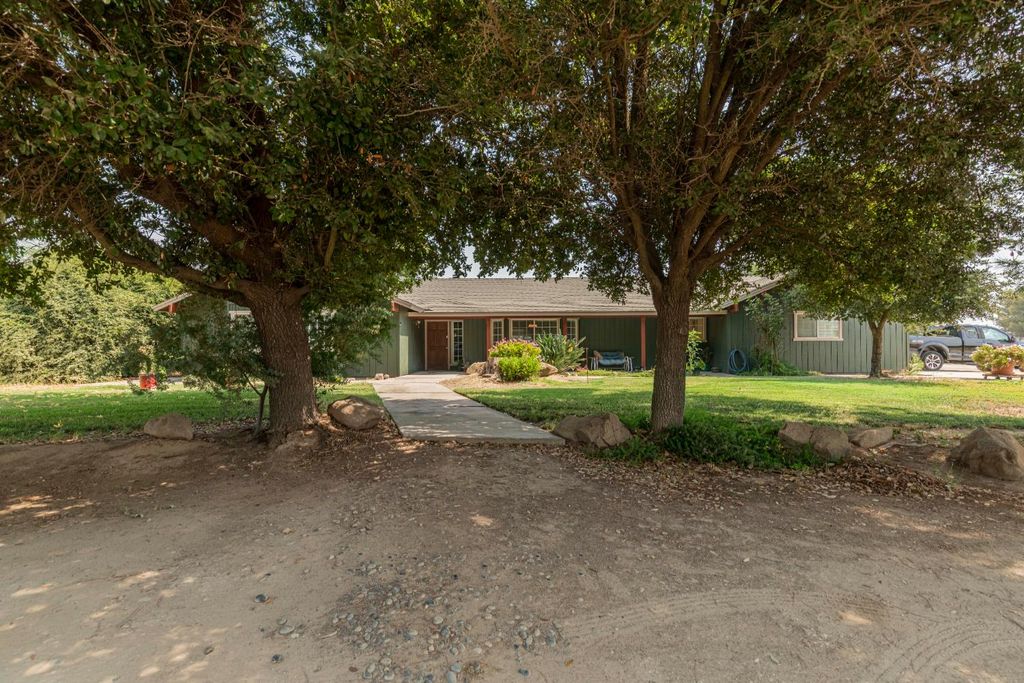 Image 56 of property listing at 12847 Road 34 1/2, Madera, CA 93636