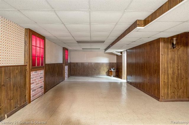 25542 W Warren Street, Dearborn Heights, MI 48127