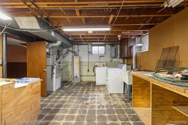 25542 W Warren Street, Dearborn Heights, MI 48127