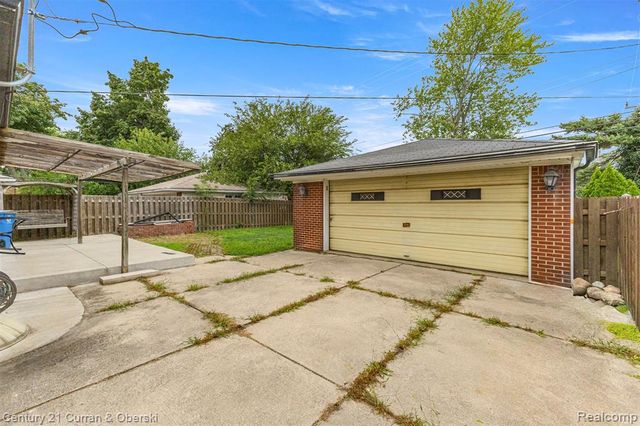 25542 W Warren Street, Dearborn Heights, MI 48127
