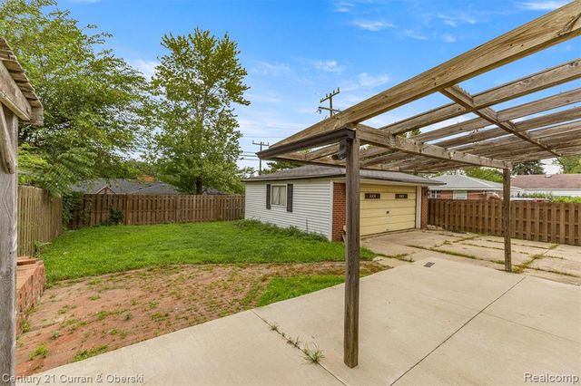 25542 W Warren Street, Dearborn Heights, MI 48127