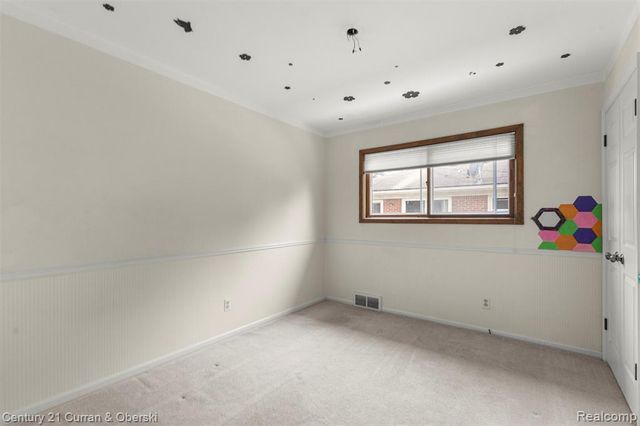 25542 W Warren Street, Dearborn Heights, MI 48127