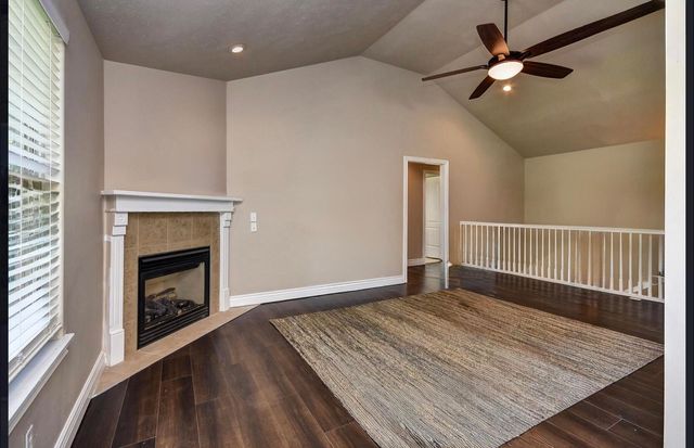 3249 S Creekside Drive S, Springfield, MO 65807