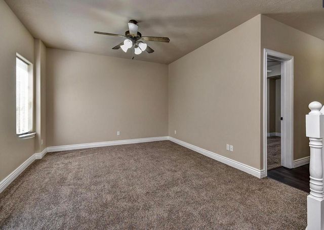 3249 S Creekside Drive S, Springfield, MO 65807