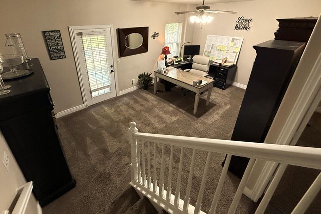 3249 S Creekside Drive S, Springfield, MO 65807