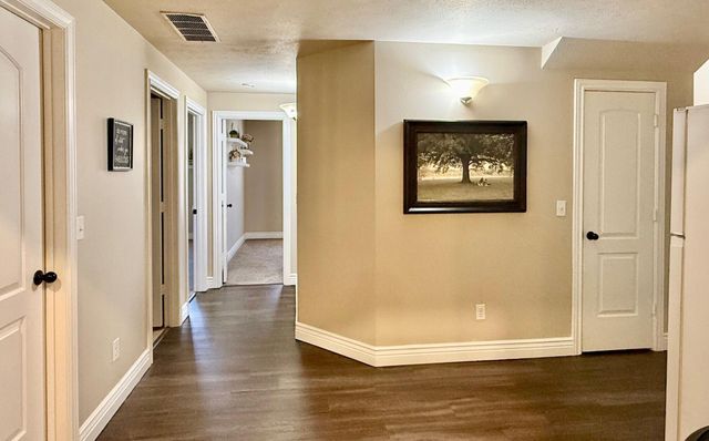 3249 S Creekside Drive S, Springfield, MO 65807