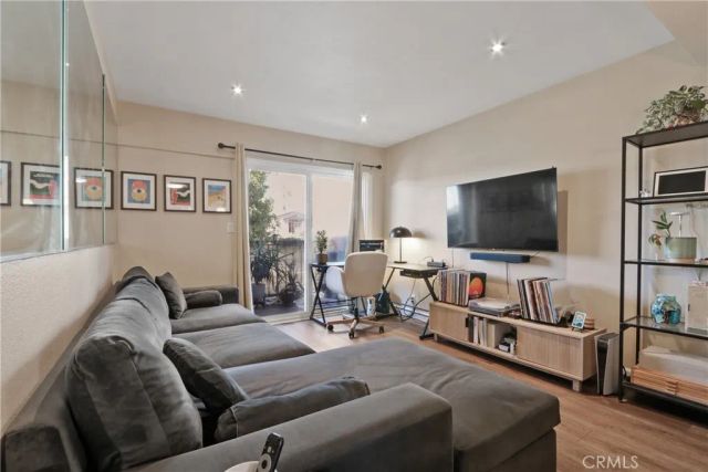 460 Golden 104, Long Beach, CA 90802