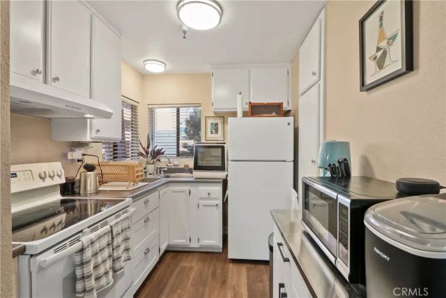 460 Golden 104, Long Beach, CA 90802