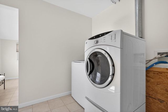 929 MOUNT RD, Burlington, NJ 08016