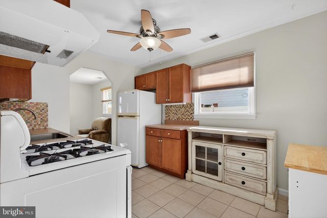 929 MOUNT RD, Burlington, NJ 08016