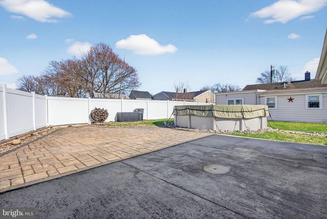 929 MOUNT RD, Burlington, NJ 08016