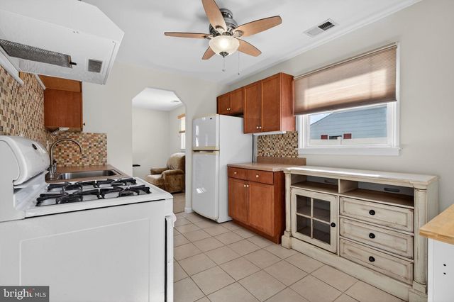 929 MOUNT RD, Burlington, NJ 08016