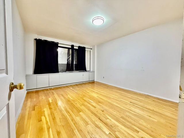 87-14 57TH Road 3B, Elmhurst, NY 11373