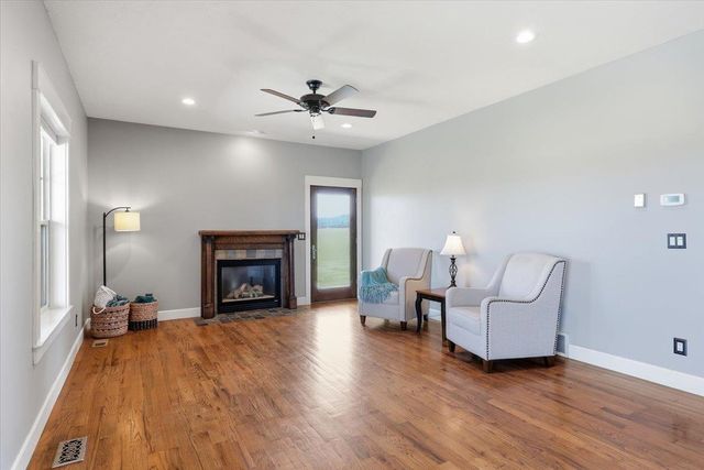 24104 N Carey Ln, Deer Park, WA 99006