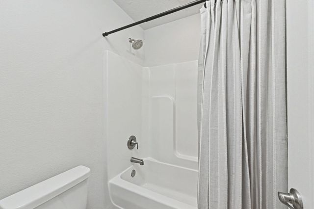 2218 Jernigan Drive, Crestview, FL 32536