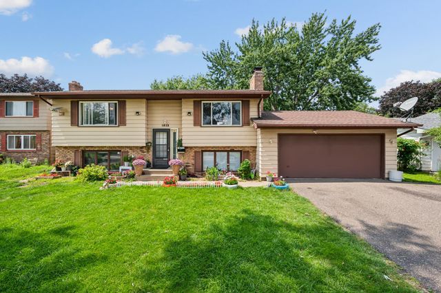 1613 Lyn Curve Avenue N, Minneapolis, MN 55411
